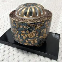 マ*ス様 九谷焼　香炉　金山作　青粒　金彩　三足