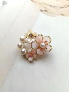No.858 桜のブローチ SSサイズ ハレの日