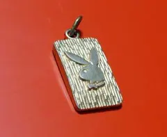 2026年最新】プレイボーイ ネックレスの人気アイテム - メルカリ