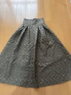 ロングフレアスカート