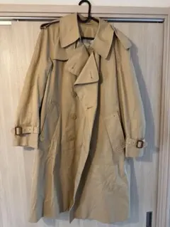 アクアスキュータム トレンチコート