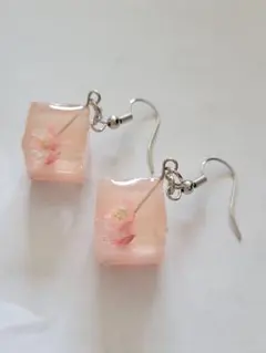ハンドメイドピアス フラワーキューブ ピンク