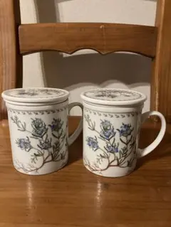 ☆美品 素敵！ハーブティーカップ 陶器 マグカップ 2個セット 蓋と茶こし付き☆