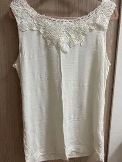 タンクトップ