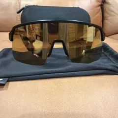 io着用 HELIX LOGO SUNGLASSES Dark Gray - メルカリ