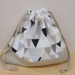 No.758　ハンドメイド　コップ袋　給食袋　巾着　幾何学柄　グレー