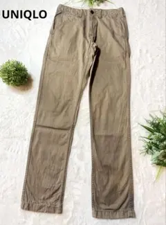 ユニクロ　チノパン レギュラーフィット　カーキ　ウエスト73cm