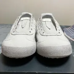 Onitsuka Tiger グレー スリッポン