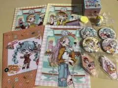 初音ミク　クリアファイル　缶バッジ　ラバーフィギュア