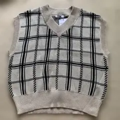 新品！ピンクラテ　ベスト　Ｌ