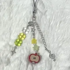 ビーズキーホルダー　りんご　クローバー　音符　森ガール