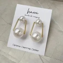 #466スワロフスキーパール チタンピアス下向き防止キャッチ付/イヤリング変更可