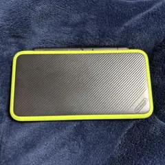 New 2DS LL 黒/黄緑 本体