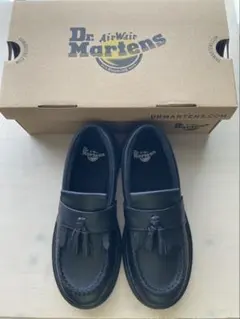 Dr. Martens Adrian J Black ドクターマーチン キッズ