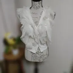SHEIN FRIFUL フリル付きブラックノースリーブシャツSのサムネイル