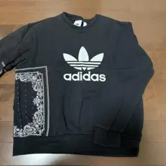 adidas バンダナ柄