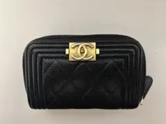 CHANELボーイズシャネルコインケース　キャビアスキン　ブラック