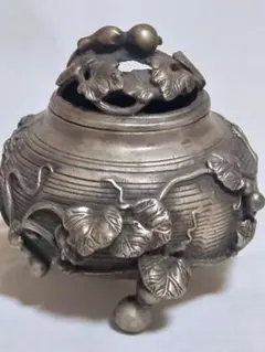 香炉　青銅器　中国　骨董品　古美術　神獣文形　羊　未　ロウソク立て？ 香炉 青銅器 中国 骨董品 古美術 神獣文形 羊 未 ロウソク立て