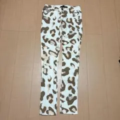 d.i.a系 セシルマクビー ヒョウ柄 ジーンズのサムネイル
