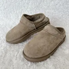 UGG CLASSIC SLIPPER FRAMeWORK 23cm