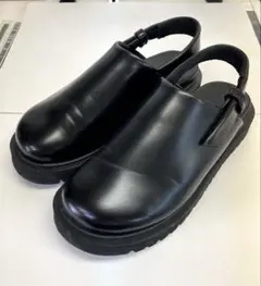 ユニクロC グロッグシューズ　L ブラック　24.5cm サンダルのサムネイル