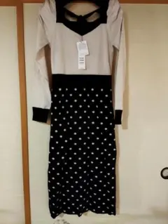 新品ニットワンピース