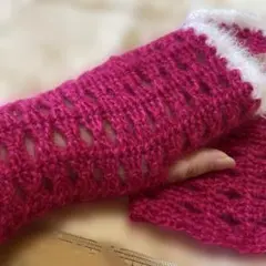 ハンドウォーマー　モヘアピンク　白ファーハンドメイド