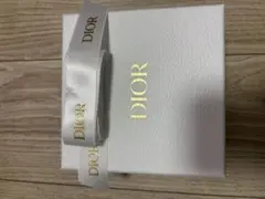 Dior ギフトボックス ホワイト