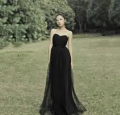 ブラック ストラップレス ウェディングドレス