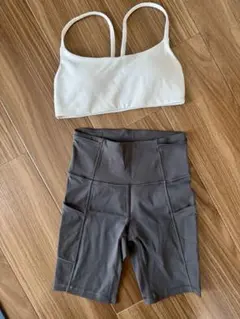ルルレモン ブラトップとショートパンツセット S