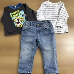 スキニーフィットのデニムとロンT