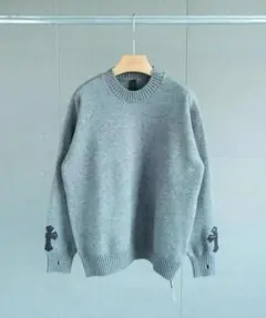 グレー クルーネック セーター