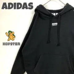 1607 アディダス　刺繍　ロゴ　パーカー　フーディ　袖ライン　黒
