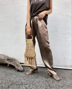 CANAL JEAN Via j サテンパンツ