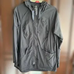 値下げ❗️Puma ブラック フード付きジャケット