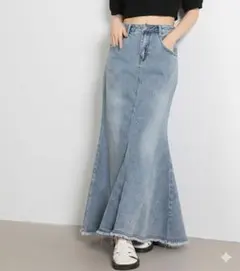 ❤︎【DAY CLOSET】デニムマーメイドスカート ストレッチ ライトブルーのサムネイル
