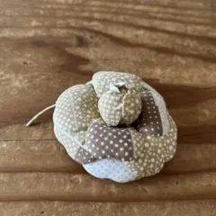 インゲボルグ 花形ブローチのサムネイル
