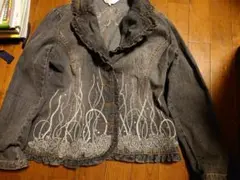 ファブリカ 刺繍入りデニムジャケット Mサイズ