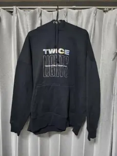 TWICE World Tour 2019 ビックフーディ Lサイズ