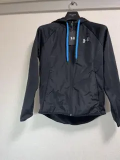 アンダーアーマー　パーカー　未使用