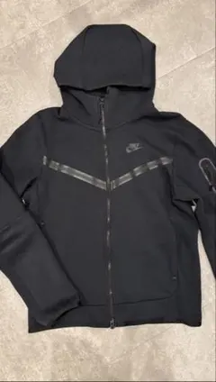 Nike 黒 テックフリース上下セット廃盤　値下げ可能