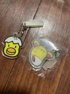 たべっ子どうぶつ アクリルキーホルダーセット きりん ひよこ