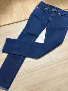 GU ダークブルー スキニーデニム ウエストサイズ61