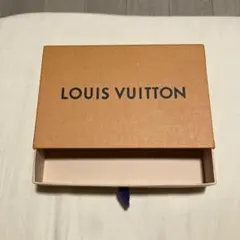LOUIS VUITTON ギフトボックス オレンジ　空箱です
