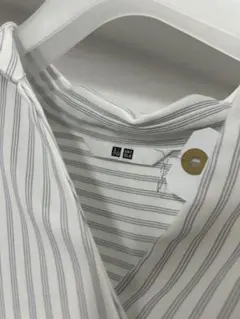 UNIQLO ストライプ柄 スキッパーシャツ 七分袖のサムネイル