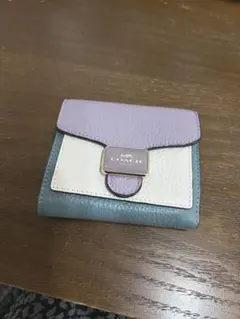 COACH 三つ折り財布 ラベンダー/ホワイト/グリーン