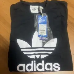 adidas メンズ ブラック Tシャツ