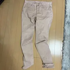 薄いピンク スキニーパンツ ゴムウエスト