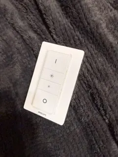 Philips Hue 調光スイッチ 旧型 壁付けプレート付 動作未確認