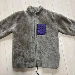 フリースジャケット ベージュ 紫色ポケット